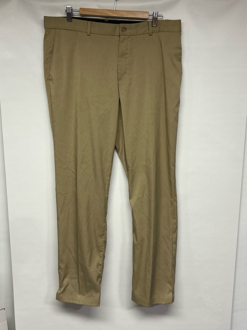 Nike Men's Tan Chino Pants